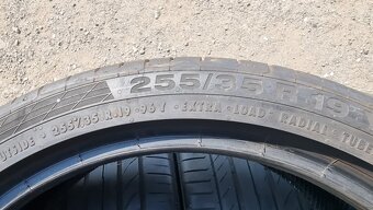 Letní pneumatiky 255/35/19 Continental Run Flat - 8