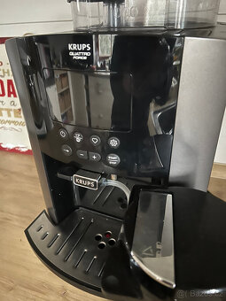 Kávovar Krups EA 819E Arabica Latte Quattro Force - TOP - 8