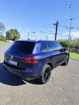 VW TOUAREG 7P 3.0 TDI, 176kW CASA, TAŽNÉ, 2011 - PĚKNÝ STAV - 8