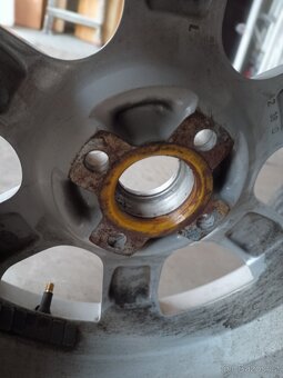 Alu 4x100 R15 ET38 6J15 obuto na celoroční 185/65/R15 - 8
