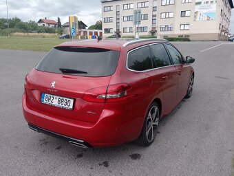 Peugeot 308 sw HDI Blue - 8