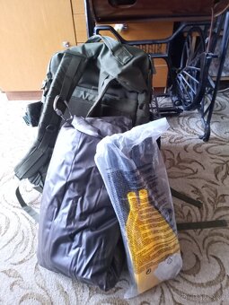 Nafukovací gumový člun Commando 200 včetně vesel - 8