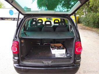 VW SHARAN 1.9TDi, 96kW, 2005 - rezervace - 8