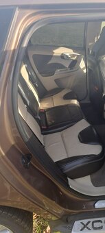 Volvo XC60 - 8