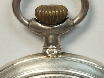 Staré tříplášťové celostříbrné kapesní hodinky, MEDAILE - 8