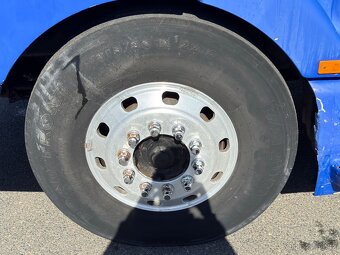 Volvo VNL 6x4 Traktor - 8