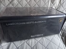 Lamborghini Sesto Elemento AutoArt 1:18 - 8