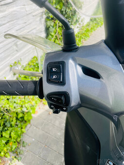 Honda SH 300 i s ABS City r.v.2013 pouze 6tis km - 8