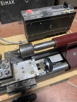 Modelářský soustruh - 8