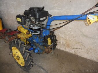 prodám malotraktor agzat s nářadím - 8