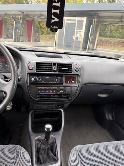 Honda Civic 6g - 8