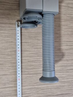 Kancelářský, pracovní stůl bílý, výškově nastavitelný - 8