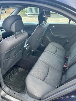 Mercedes-benz 203 c200 cdi - 8