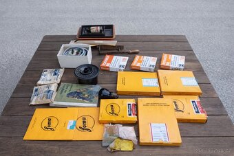 Kompletní set pro vyvolávání fotografií – zvětšovák + příslu - 8