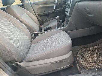 Focus LPG,Úplně nová technická,Funkční klima i tempomat - 8