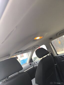 Škoda Octavia 2 rok 2005 77 kW km 384 - 8