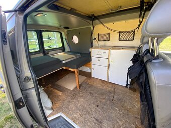 vw transporter obytňak - 8