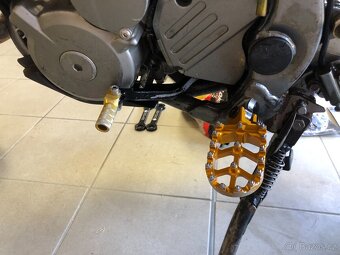 SUZUKI DR-Z 400S - 8