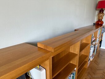 Dubová policová skříň na míru vyrobená PRAHA - 8