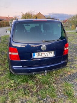 Touran 1.4 TSI na LPG - 1T2 103kw - trochu kouří - 8