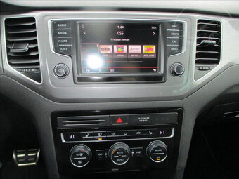 Volkswagen Golf Sportsvan 1,4 TSI NAVI,DSG,TAŽNÉ ZAŘÍZENÍ - 8