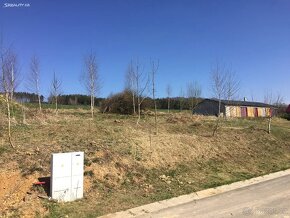 Stavební pozemek s projektem a vydaným stavebním povolením - 8