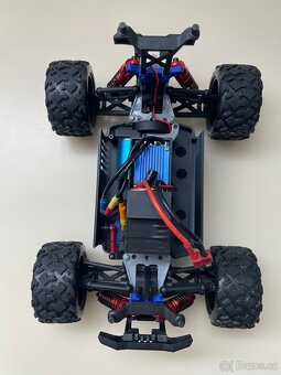 Rc auto Traxxas Teton - 8