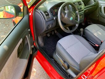 škoda fabia kombi 1.2 44kw 2010 141tkm HEZKÁ - 8