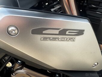 Honda 650 CB R , 2021 ,havarovane - 8
