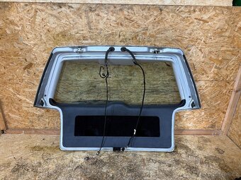 PÁTÉ DVEŘE KUFRU VW PASSAT B5.5 LA7W - 8