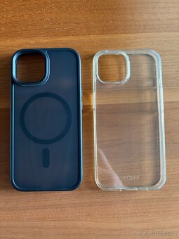 Prodám iPhone 15 128GB černý - 8