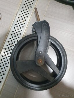 Kolečka z kočárku Junama - 8