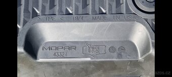 DODGE RAM - ÚPLNĚ NOVÉ GUMOVÉ KOBERCE - 8