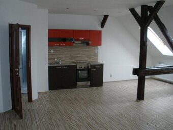 Prodej činžovního investičního domu 350 m² Kadaňská - 8