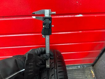 ALU kola Mercedes 3x A2054012400 16" 6,5J ET38 + 205/55/R16 - 8