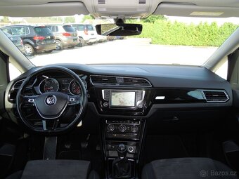 Volkswagen Touran, 1.4TSi HIGHLINE-7MÍST-SERVIS - 8