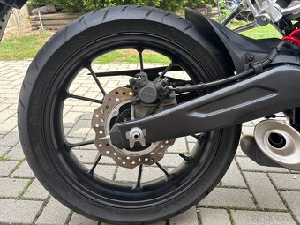 Honda CB 125 R - 8