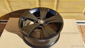 NOVÉ originální ALU kola ŠKODA 5x112 R17 Superb 3, Passat B8 - 8