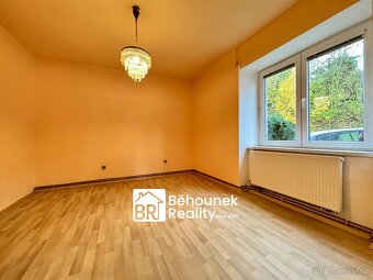 Dvougenerační dům 340 m², s částečnou půdní vestavbou a dalš - 8