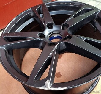 Sada alu disků 17" Carmani - 8