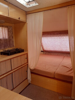 Prodám obytný přívěs - 8