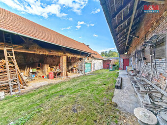 Prodej rodinného domu, 2656 m², Leština - 8