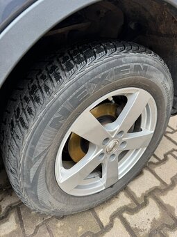 Toyota RAV4 AWD (4x4) - 8