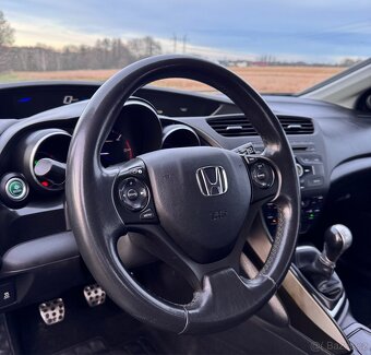 Honda Civic 2.2i-DTEC 110KW r.v 9/2013 naj 138.tkm - 8