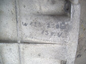 Prodám převodovku Mercedes W123 - 8
