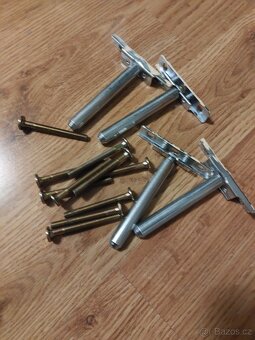 Nástěnné police 2 kusy - cena za obě - 8