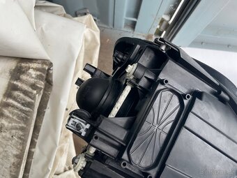 VW GOLF 7 VII OD 2017- SVĚTLOMET S LED PRAVÝ - 8