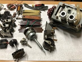 Eektro součástky TESLA - 8