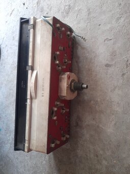 Náhradní díly různé - 8