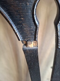 Starožitný stůl a 6 židlí - 8